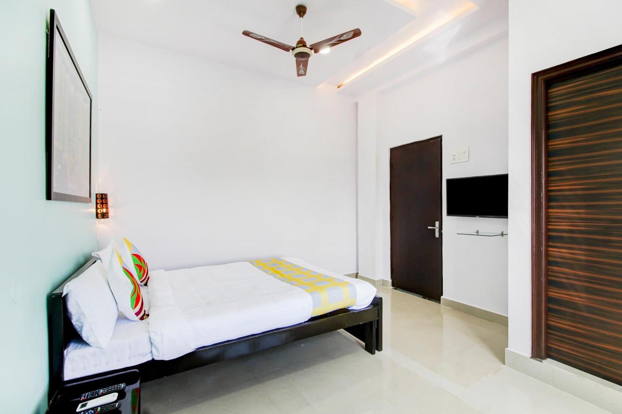 Hotel O Home Comfortable Stays, Near Aasam Gadh Current Office Sururnagar Ngoại thất bức ảnh
